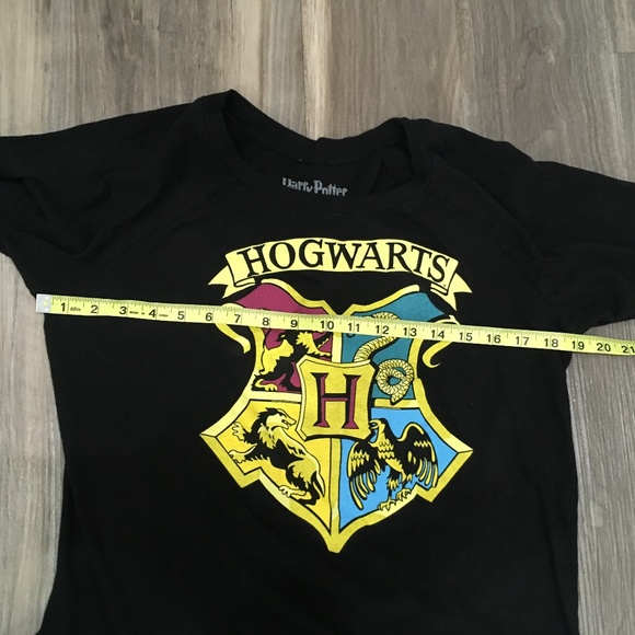 *SOLD* Harry Potter Long Sleeve Graphic Tee Large - Picture 4 of 6